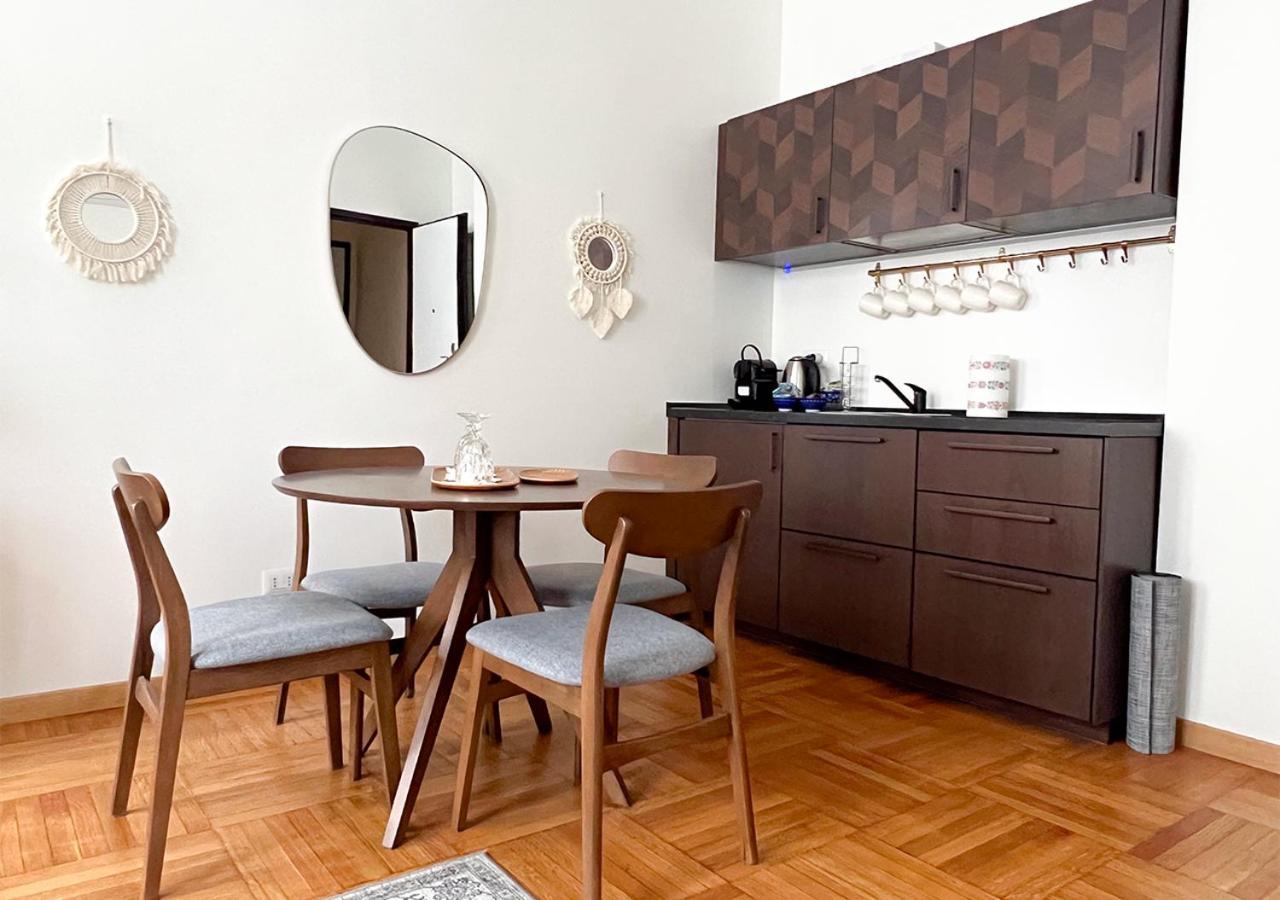 Appartement Cozy Duomo - Elegant & Quiet, 300m From Cathedral Milan